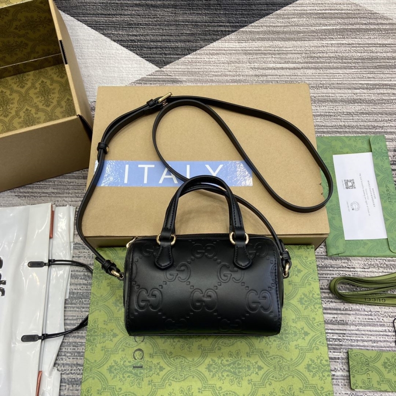 G*u*i speedy bags